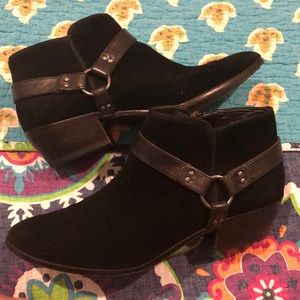 SAM EDELMAN BOOTIES 🤘🖤💫